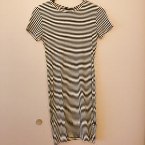 Soprano Black and White Body Con Casual Dress